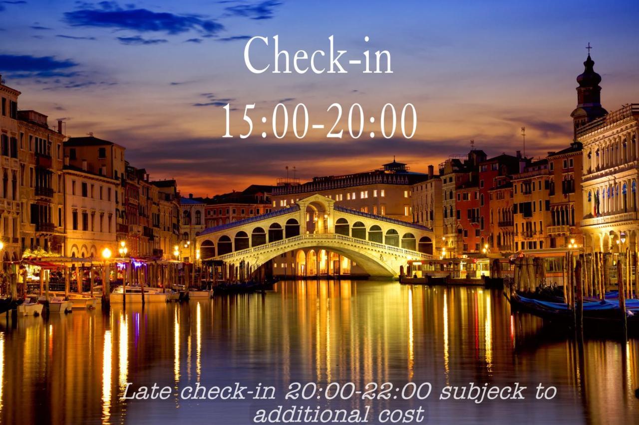 Venetian Mood: Secret Garden Apartment Екстериор снимка