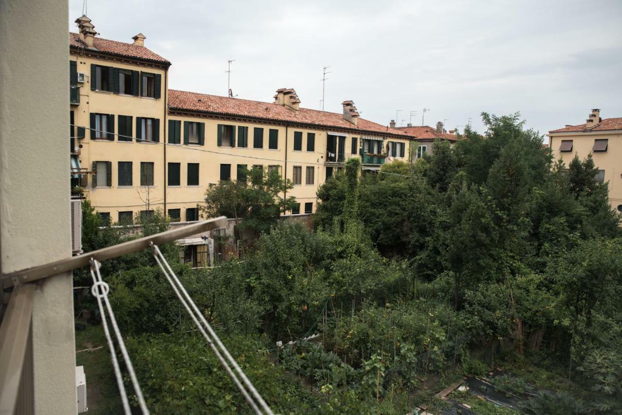 Venetian Mood: Secret Garden Apartment Екстериор снимка